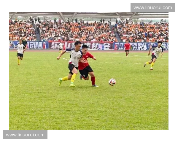 激烈对抗与团队协作 3对3足球比赛带来的全新竞技体验